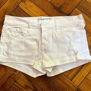 abercrombie & fitch white low rise shorts size:0
